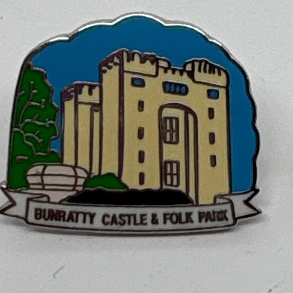 Bunratty Castle & Folk Park Ireland Enamel Souvenir Pin County Clare Irish